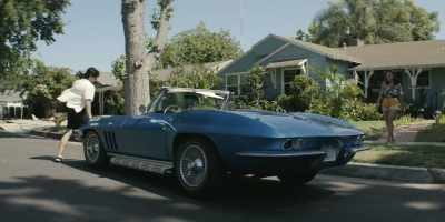 - That's your car?
- [laughs] - Dexter: Original Sin