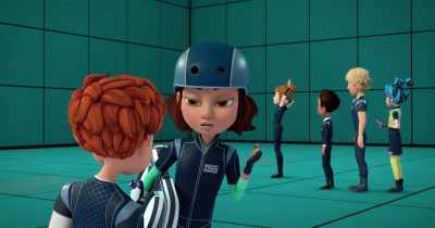 That's Claudia Floop,
Fegan Floop's daughter? - Spy Kids: Mission Critical