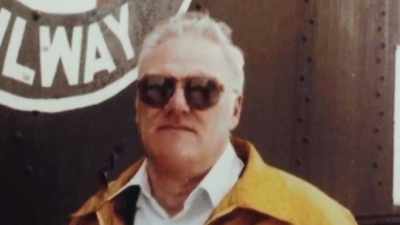 That's my dad, - Loco Ghosts