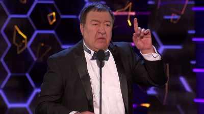 That's my daughter
taking on 10 guys. - Comedy Central Roast of Bruce Willis