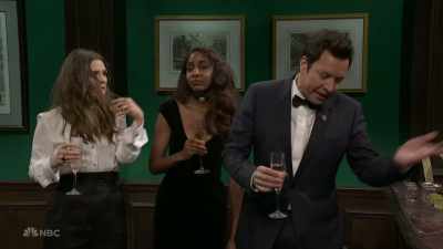 ‫That's definitely Harry
‫Potter.
‫No, no. - SNL50: The Anniversary Special