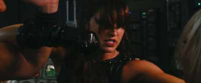 - That's enough, Nina. - Space Wars: Quest for the Deepstar