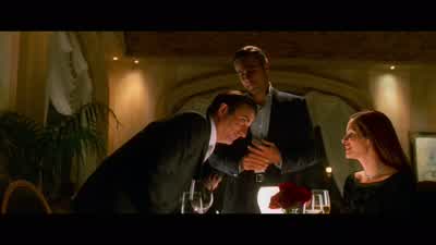DANNY WAS WALKINGTHROUGH THE RESTAURANTAND SPOTTED MEIS THAT RIGHTYEAHIMAGINETHE ODDSOF ALL THE GIN JOINTSIN ALL THE WORLD - Ocean's Eleven