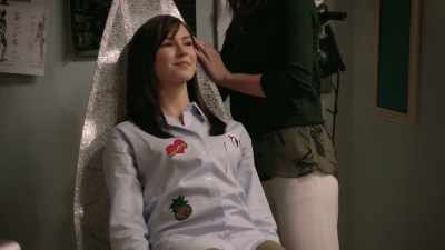 - That's my girl. - I Am Frankie