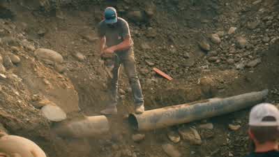- That's good. - Gold Rush