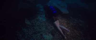 That's good.
You're doing so good. Okay. - 47 Meters Down