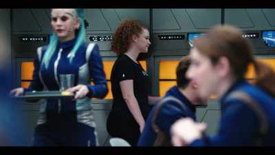 That's hardly the correct ratio. - Star Trek: Discovery
