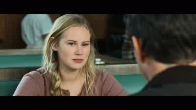 That's her. - Jack Reacher: Never Go Back