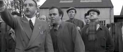- That's him, Mr. Kite.
- Hey, you! - The Ghost of Peter Sellers