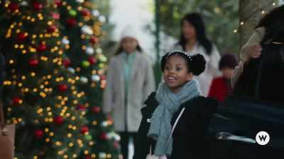 That's him, that's him, - Inventing the Christmas Prince