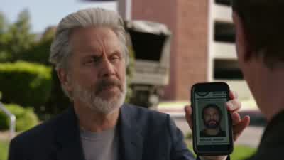 That's him, that's the man Laroche shot. - NCIS