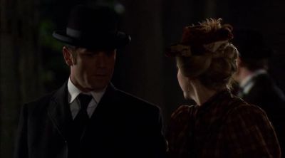 That's him, the man from the library, - Murdoch Mysteries