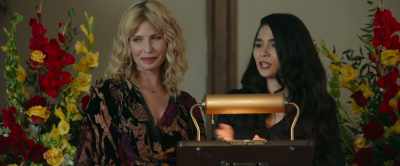 - That's how we co-parent our son.
- Carlito. - Unplugging