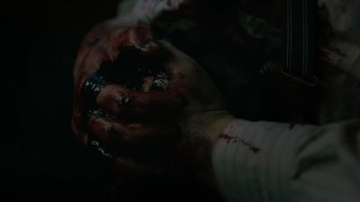 That's how Hale found us. - Westworld