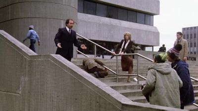 That's how you handle the press Come on - Strange Brew