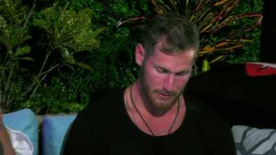>> THAT'S HOW I THINK ABOUT YOU,
YOU KNOW. - Love Island