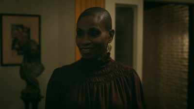 - That's impossible.
- So you do recognize it. - Paper Girls
