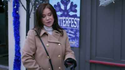 - That's impressive.
- What's impressive - Fall Into Winter