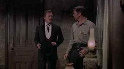 That's it. Get going, down the back stairs. - Gunfight at the O K  Corral
