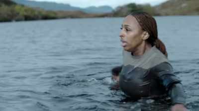That's it, give yourself
that added advantage.
SHE PANTS - Celebrity SAS: Who Dares Wins