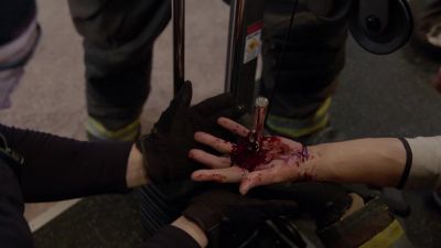 - That's it.
He's free. - Chicago Fire