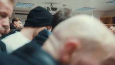 That's it, let's go.
Boys, form a circle. - Mission to Burnley
