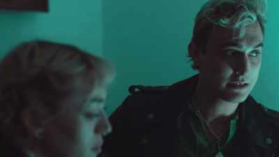 - That's it.
- She's moved through it, - Living for the Dead