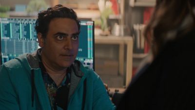 That's Japanese.
What's he saying? - NCIS: Hawai'i