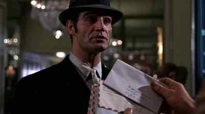-That's Johnny Ross.
-Yes, sir. - Bullitt