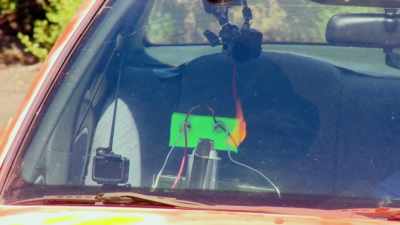 THAT'S JUST SAFE DESIGN,
AND THE MYTHBUSTERS WERE ABLE - Mythbusters Jr.