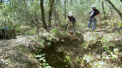 THAT'S KILLER.
THAT'S DEATH. - Dirty Jobs