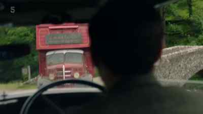 That's Mallock's van. - All Creatures Great and Small