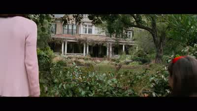 That's where Miss TrunchbuII IivesWhy is there a swing A girl used to Iive in that houseHer Iife was good and happy When she was two her mother diedHer father was a doctor He needed someone to Iook after thingsHe asked the mother's stepsister to Iive with - Matilda