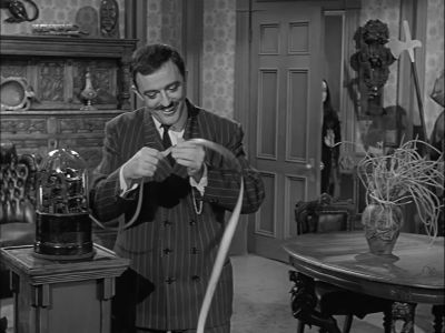 That's much better. - The Addams Family