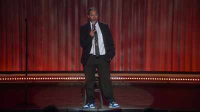 That's New Yorkers and Indians. - Marlon Wayans Presents: The Headliners