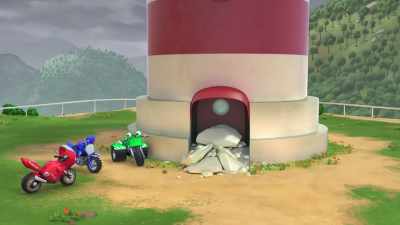 - That's not gonna be easy
with a blocked door. - Ricky Zoom