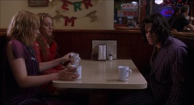 That's not onion rings - Confessions of a Teenage Drama Queen