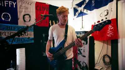 ♪ That's now why we came here ♪ - Biffy Clyro: Cultural Sons of Scotland