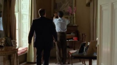 That's odd. The key's usually... - Midsomer Murders