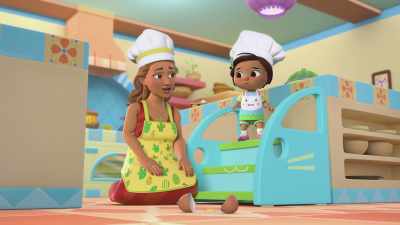 That's okay, mijita. - CoComelon Lane