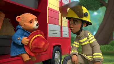 That's okay, Paddington.
You can watch. But keep back. - The Adventures of Paddington