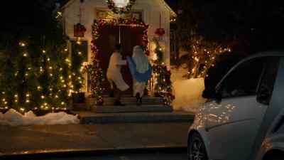 That's okay. - Christmas with the Singhs