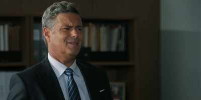 That's on the LAPD. Another thing,
after you handle the dismissal, - The Lincoln Lawyer