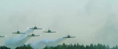That's one advantage
to being a pilot. - Top Gunner