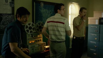 -That's Pablo.
-We have to move now. - Narcos