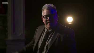 That's people responding! - Stewart Lee: Tornado