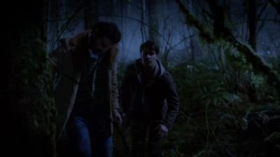 - That's his place.
- (GROANS, GROWLS) - Grimm