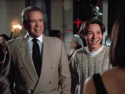 That's really cool. - Lois & Clark: The New Adventures of Superman