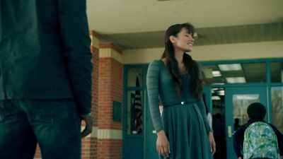 That's right!
All right, go on inside.
Get in there. - Queen Sugar