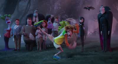 That's right, you better fly away. - Hotel Transylvania 2